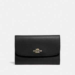 COACH Medium Wallet NWT